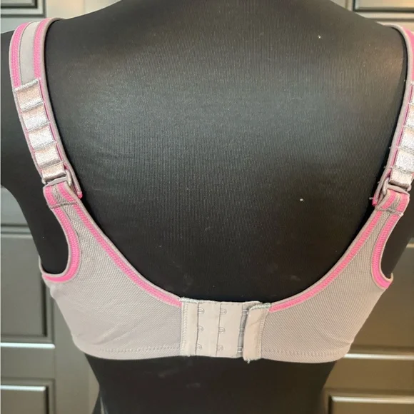 Wacoal Gray/Purple Full figure Support Underwire Sports Bra US 38D - Picture 3 of 9